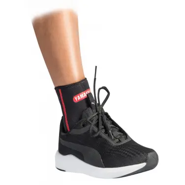 Бандаж на голеностопный сустав YAMAGUCHI Aeroprene Ankle Support